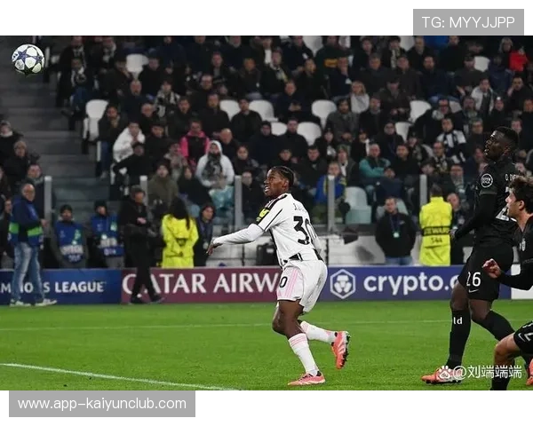 尤文角球战术奏效，都灵夜光辉再现